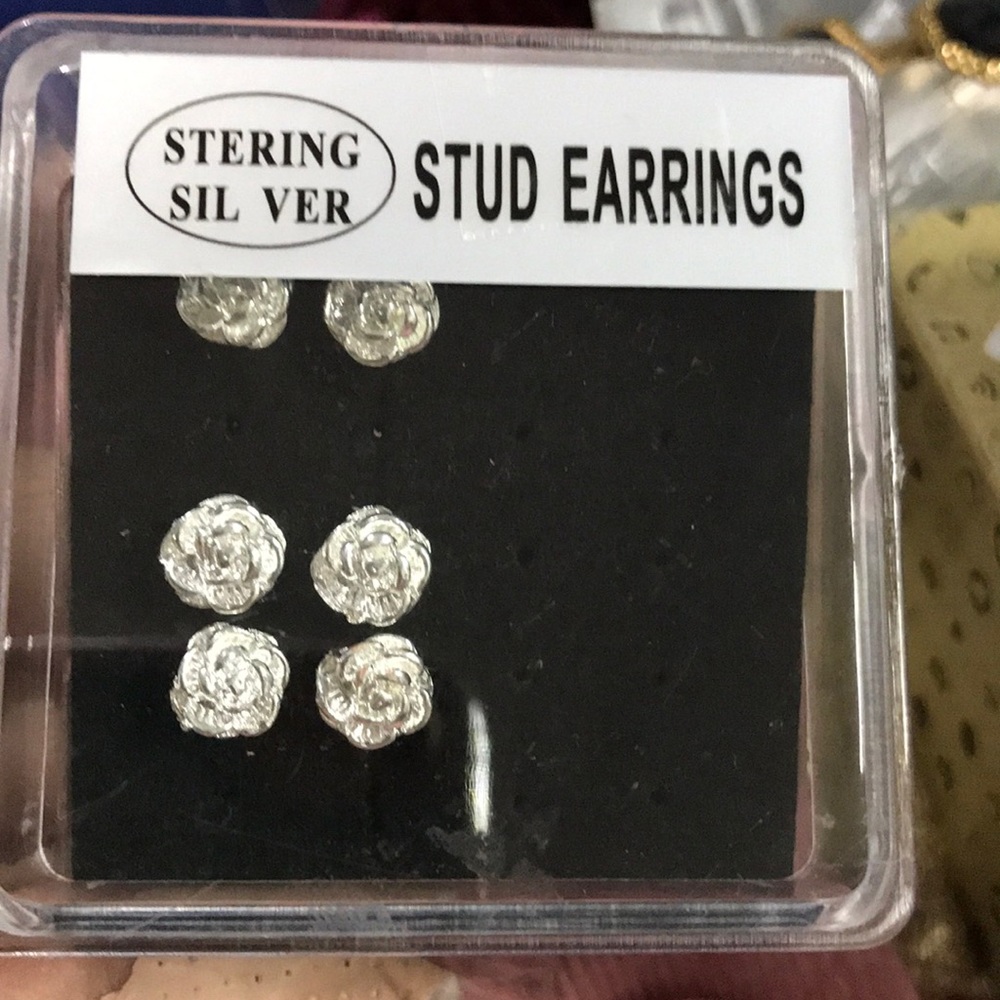 New Rose sterling sil ver earring